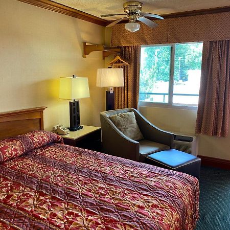 New Century Inn Сан Габриел Екстериор снимка